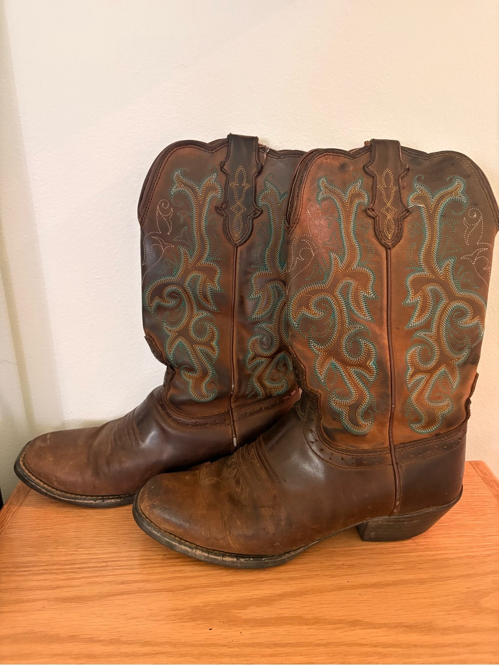 Justin Leather Cowgirl Boots